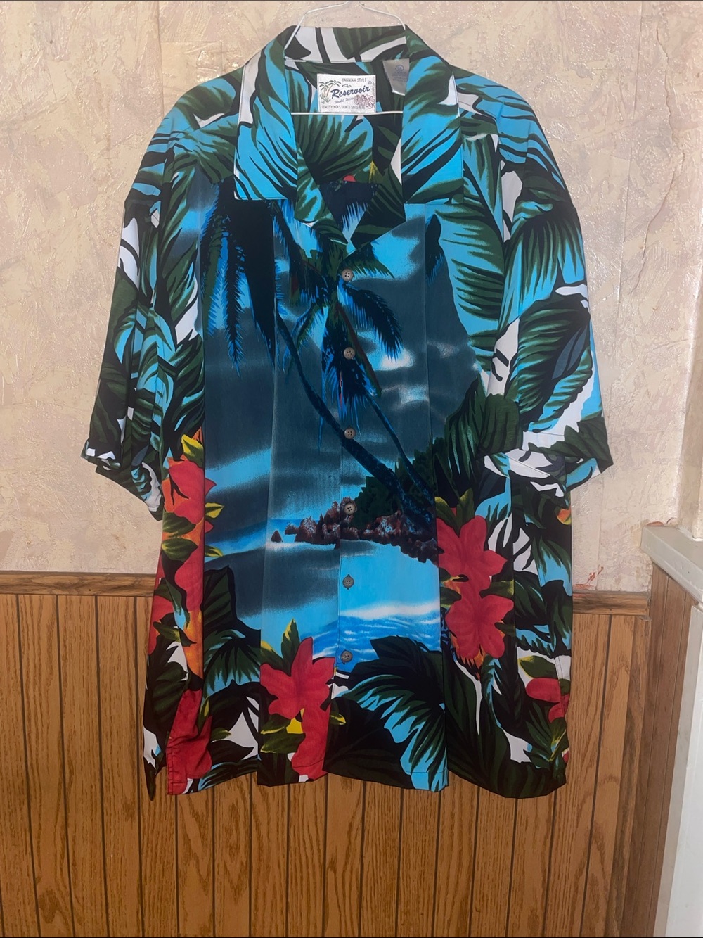 Men’s Vintage Reservoir  Hawaiian button down shirt (3X)